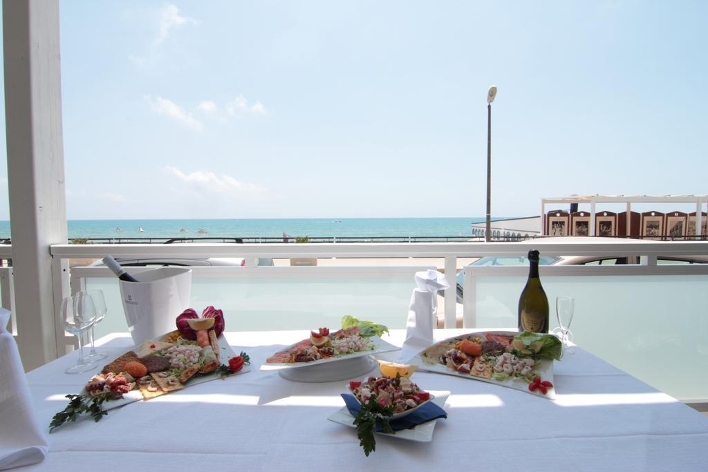 Hotel Miramare Марина ди Рагуса Екстериор снимка