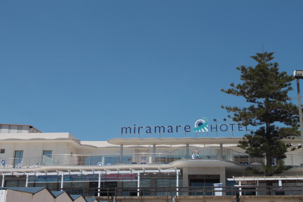 Hotel Miramare Марина ди Рагуса Стая снимка