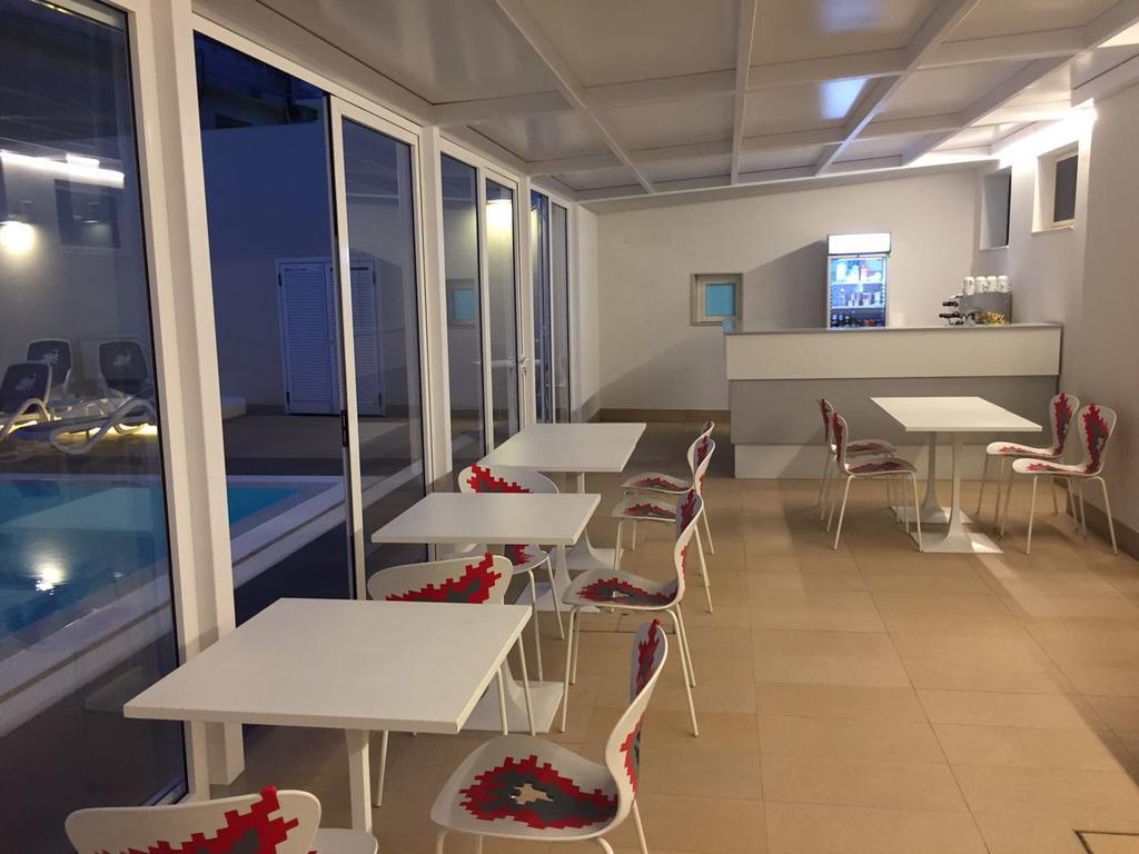Hotel Miramare Марина ди Рагуса Екстериор снимка