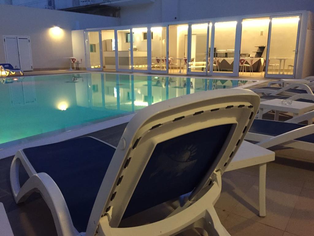 Hotel Miramare Марина ди Рагуса Екстериор снимка